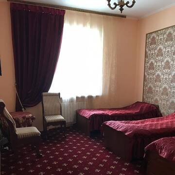 Фото номера Семейный номер с видом на горы Гостиница Белые ночи г. Домбай 4
